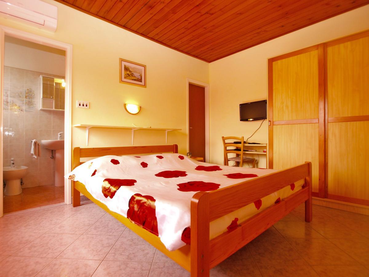 Apartments Luciano 1576 Ližnjan Екстериор снимка